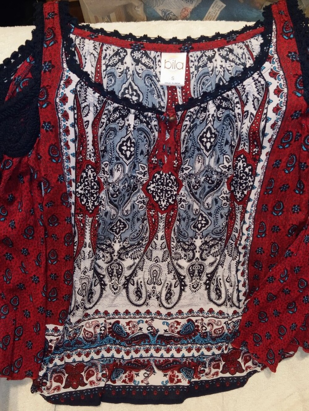 Bila Red, Navy & White Paisley Cold-Shoulder Boho Blouse Size Small.